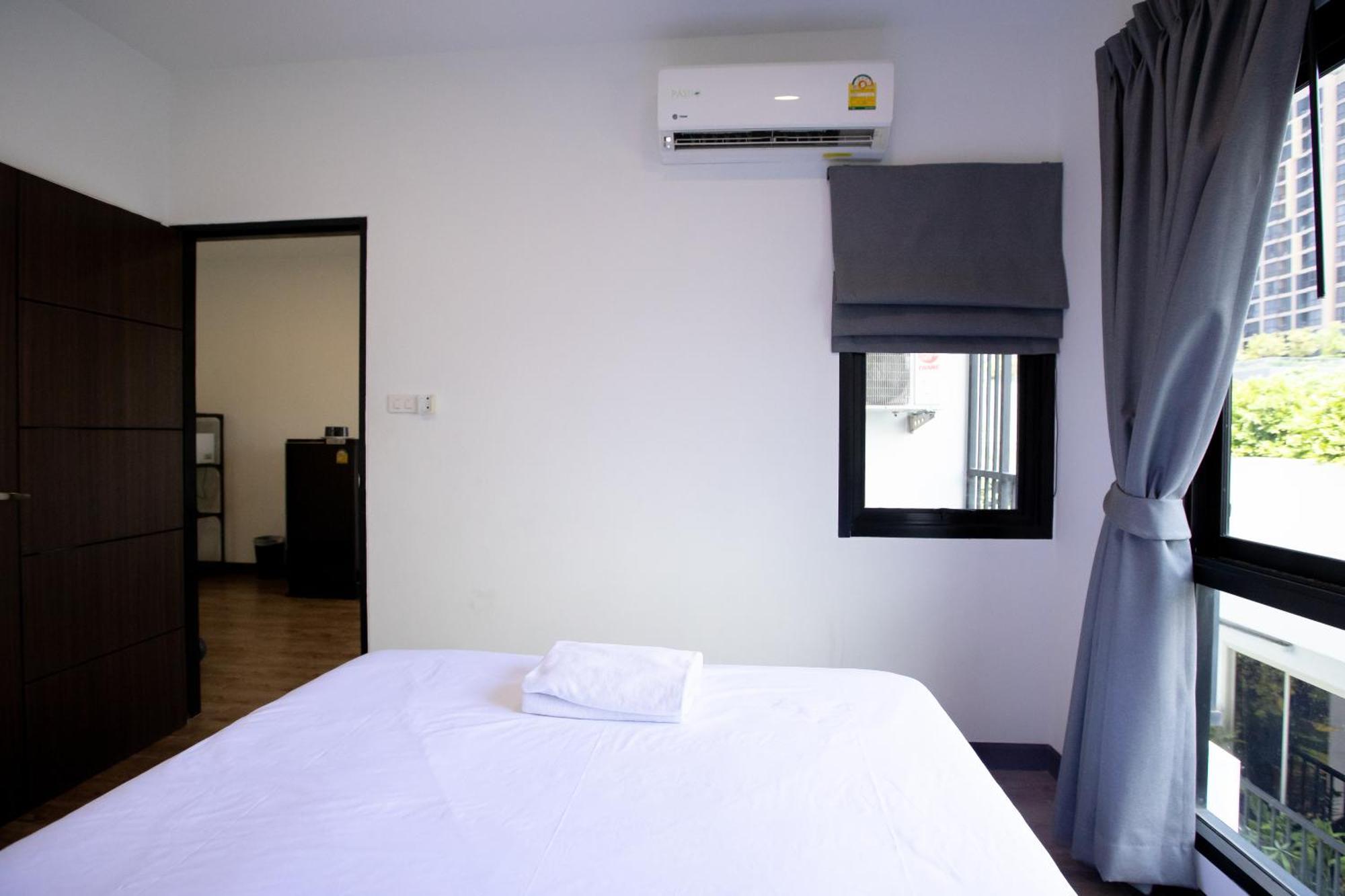 Room 36 Service Apartment Bangkok Exterior foto